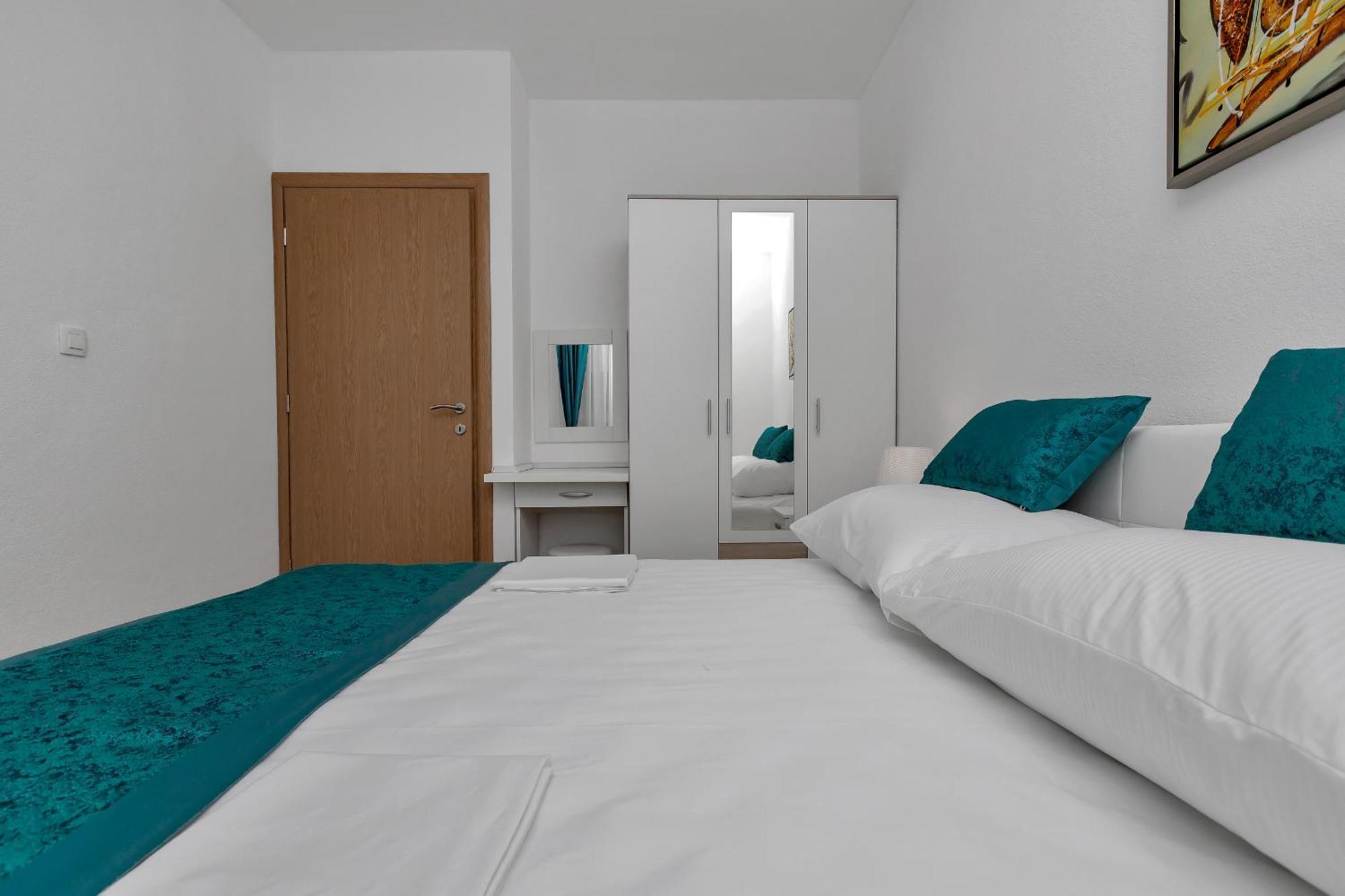 Apartments Villa Medo Makarska Oda fotoğraf